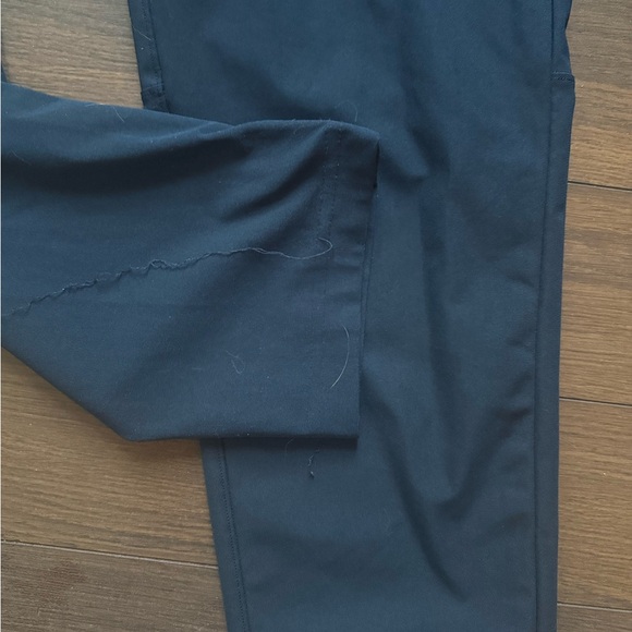Lululemon Men's Navy Pants - Picture 3 of 3